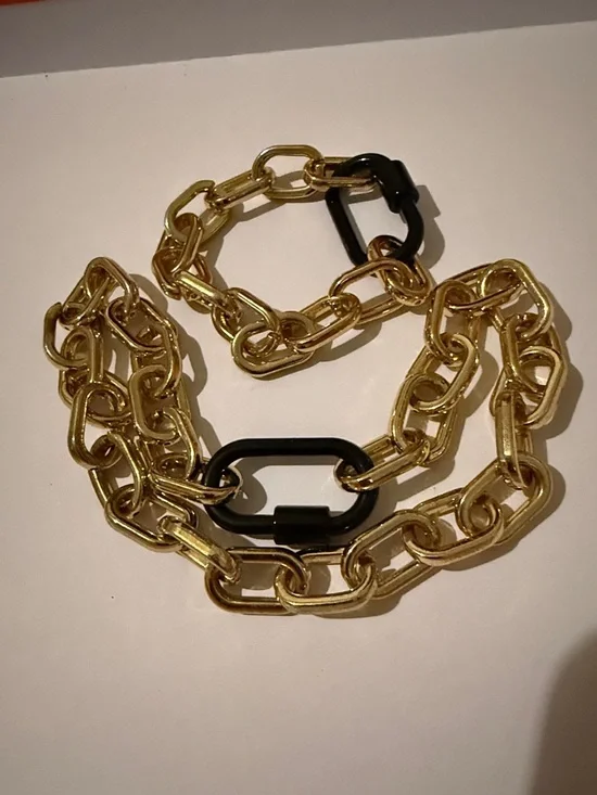 Allie+Bess Joan Gold tone Chain Link Necklace and Bracelet Set (2nd listing) - Picture 6 of 16